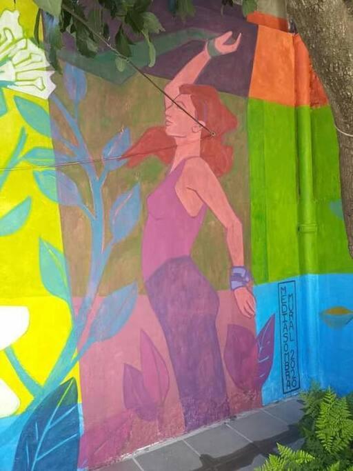 La Casa De Los Murales Avellaneda  Exterior photo